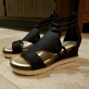 chenay wedge sandal